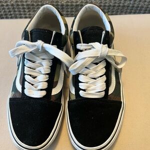 Vans,Black and Camouflage Sneakers with White Laces